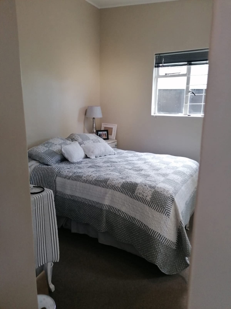 To Let 1 Bedroom Property for Rent in Kabega Park Eastern Cape